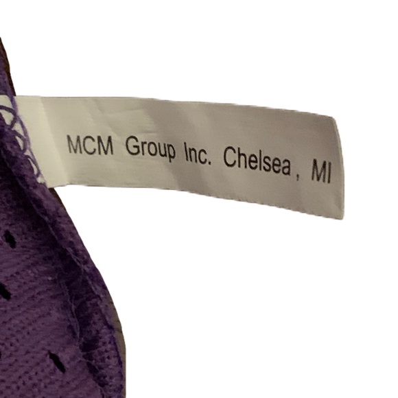 UNIVERSITY OF WASHINGTON Official Dog Jersey - Picture 2 of 4